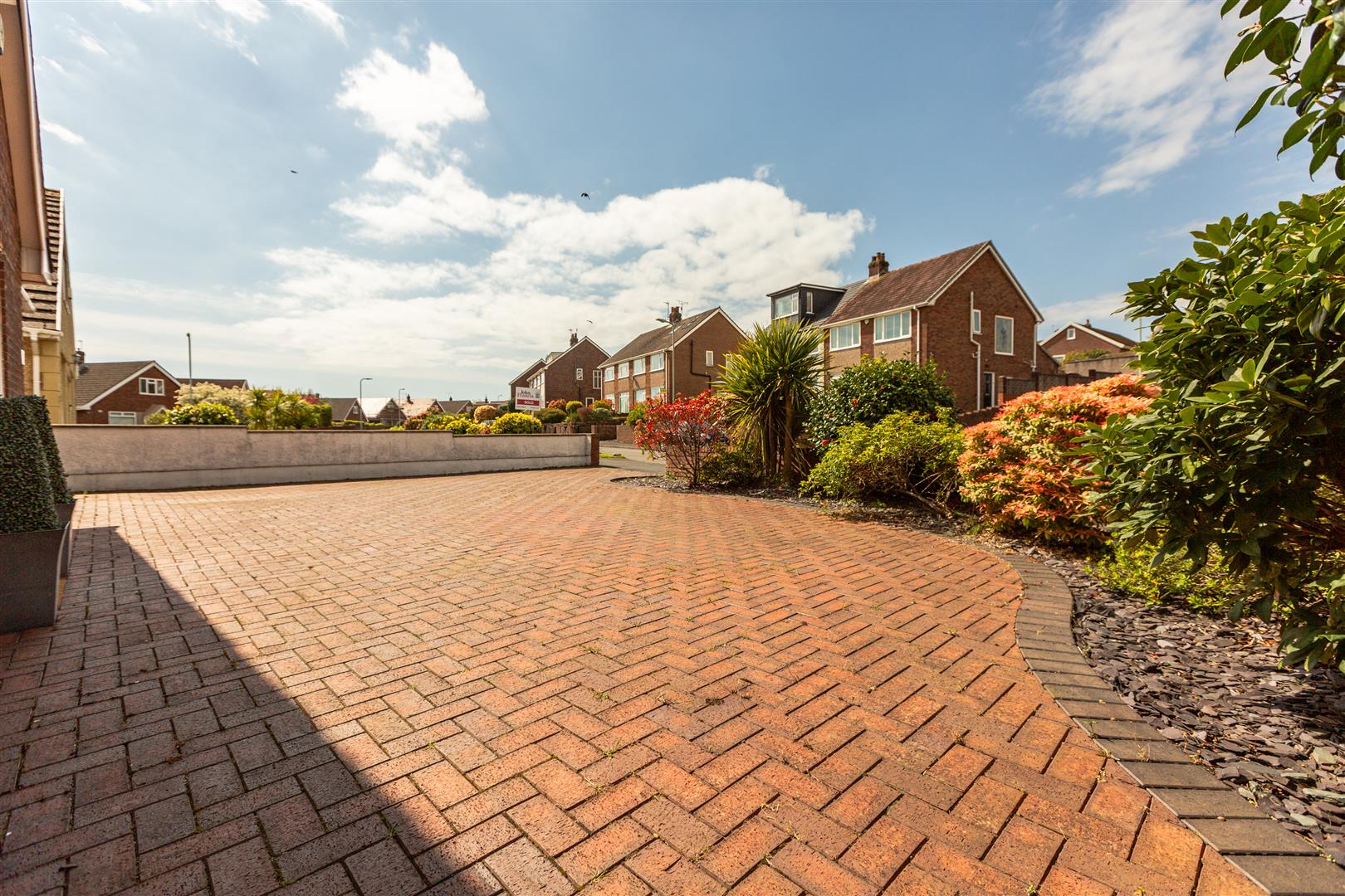 Parklands View, Sketty, Swansea, SA2 8LT